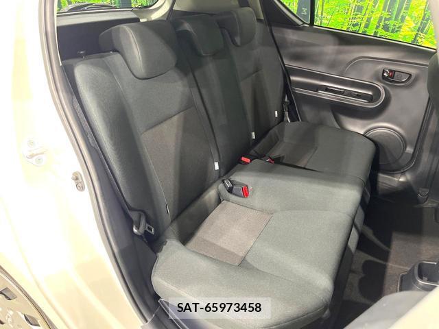 Toyota AQUA 2017-12 8651063-8