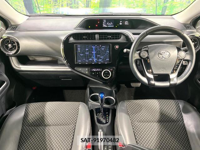 Toyota AQUA 2017-09 8651076-1