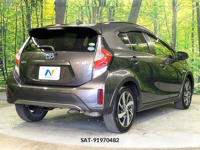 Toyota AQUA 2017-09 8651076-16