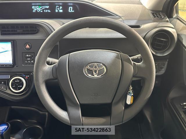 Toyota AQUA 2021-07 8651217-6