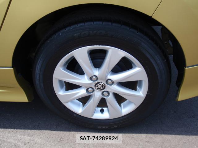 Toyota AQUA 2023-06 8651230-15