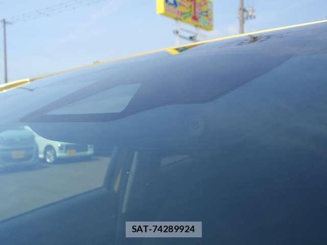 Toyota AQUA 2023-06 8651230-9