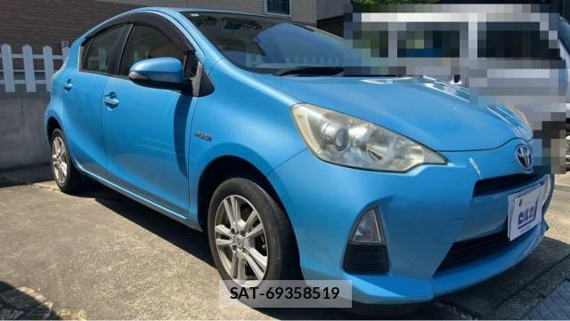 Toyota AQUA 2012-05 8651284-11
