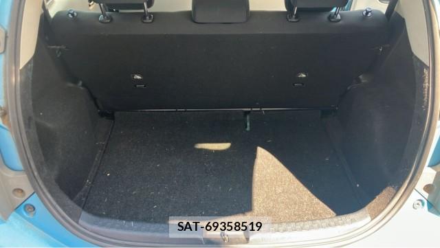 Toyota AQUA 2012-05 8651284-17