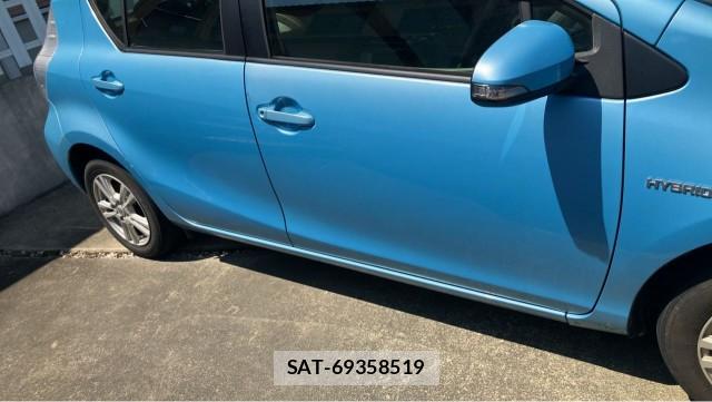 Toyota AQUA 2012-05 8651284-3