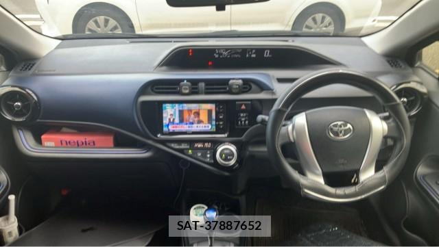 Toyota AQUA 2015-06 8651345-2