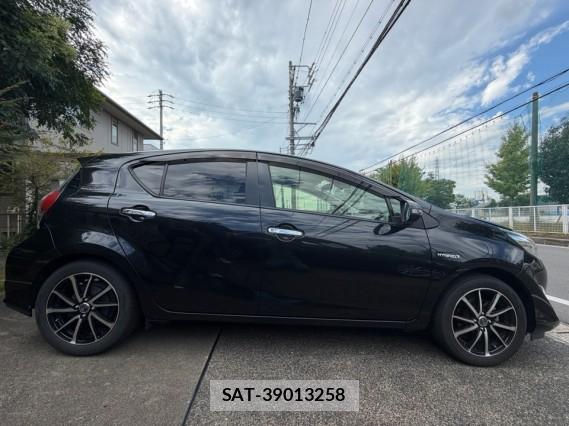 Toyota AQUA 2019-05 8651347-10