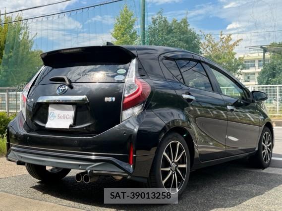 Toyota AQUA 2019-05 8651347-12