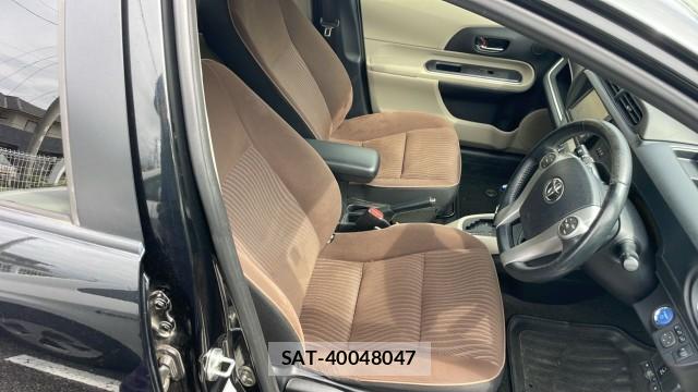 Toyota AQUA 2014-10 8651405-5