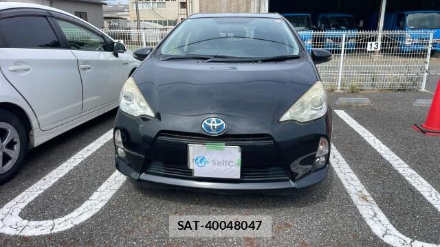Toyota AQUA 2014-10 8651405-9