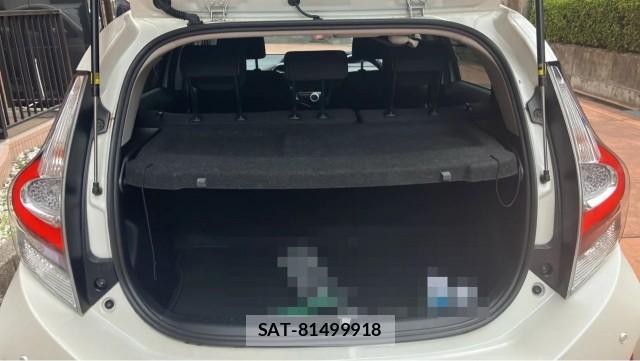 Toyota AQUA 2019-08 8651458-17