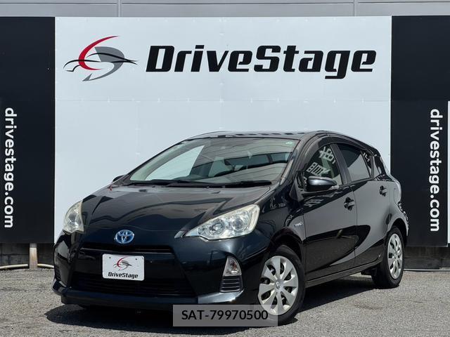 Toyota AQUA 2013-08 8651677-0