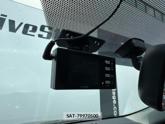 Toyota AQUA 2013-08 8651677-14