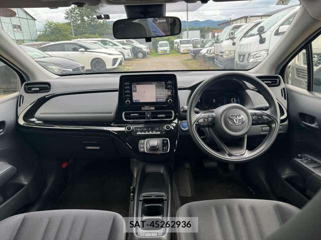 Toyota AQUA 2022-07 8651783-13
