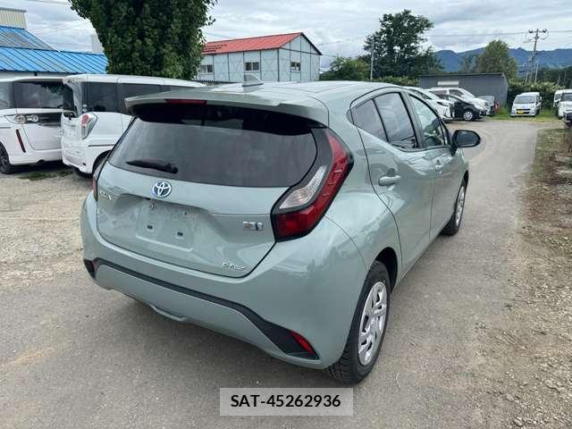 Toyota AQUA 2022-07 8651783-9