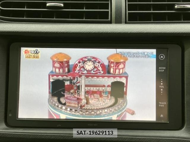 Toyota AQUA 2012-02 8651792-11
