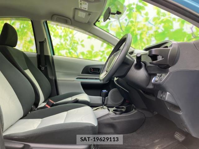Toyota AQUA 2012-02 8651792-3