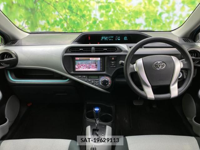 Toyota AQUA 2012-02 8651792-5