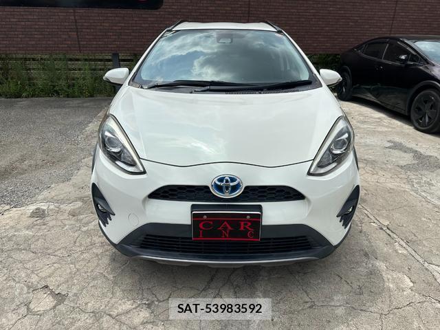 Toyota AQUA 2017-10 8651839-11