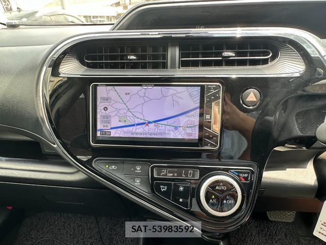 Toyota AQUA 2017-10 8651839-3