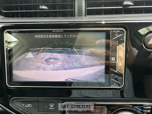 Toyota AQUA 2017-10 8651839-5
