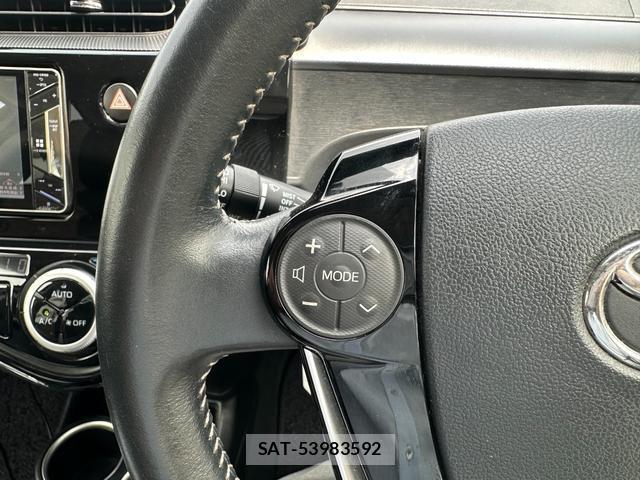 Toyota AQUA 2017-10 8651839-6