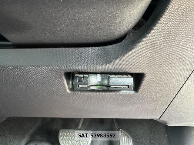 Toyota AQUA 2017-10 8651839-9