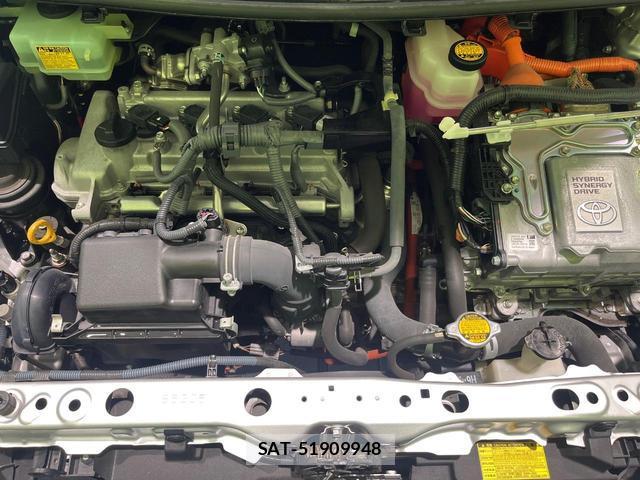 Toyota AQUA 2013-05 8652028-17