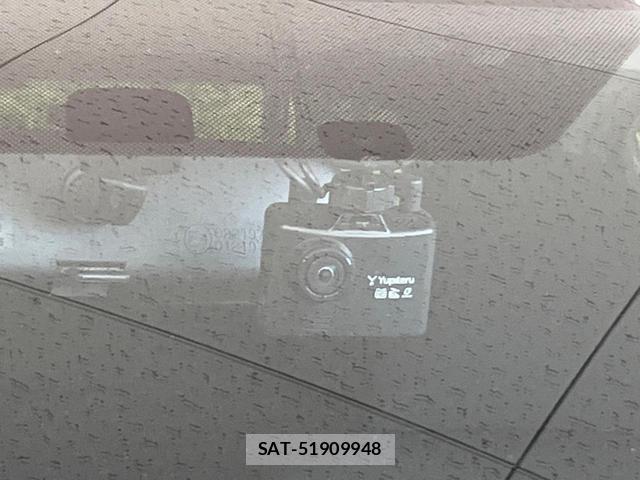 Toyota AQUA 2013-05 8652028-6
