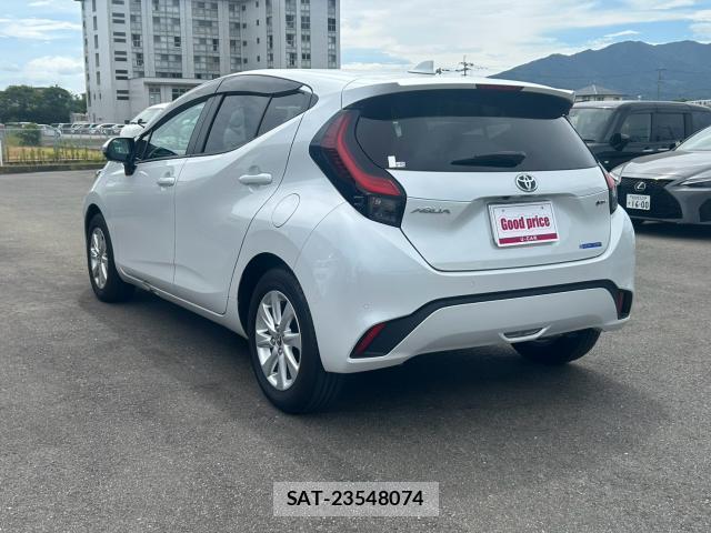 Toyota AQUA 2024-10 8652280-14