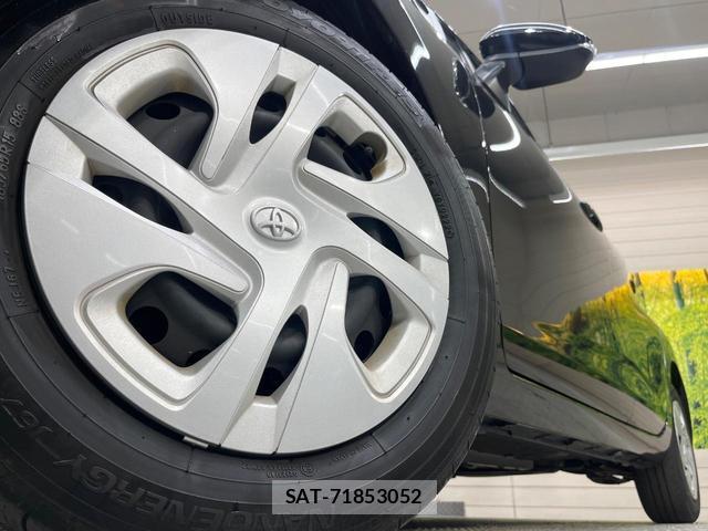 Toyota AQUA 2022-02 8652295-12