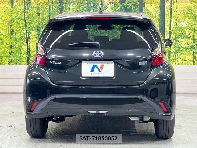 Toyota AQUA 2022-02 8652295-14