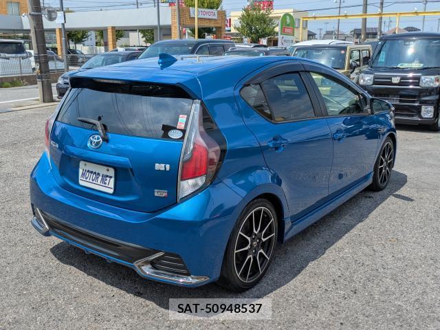 Toyota AQUA 2016-01 8652430-1