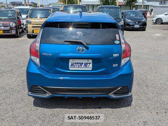 Toyota AQUA 2016-01 8652430-13