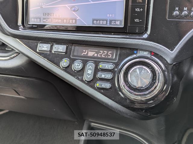 Toyota AQUA 2016-01 8652430-19