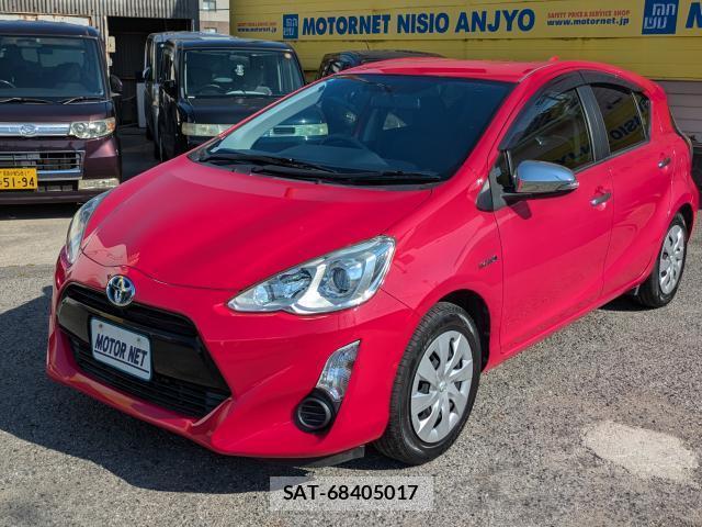 Toyota AQUA 2015-08 8652433-0