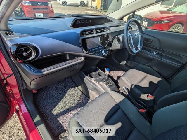 Toyota AQUA 2015-08 8652433-14