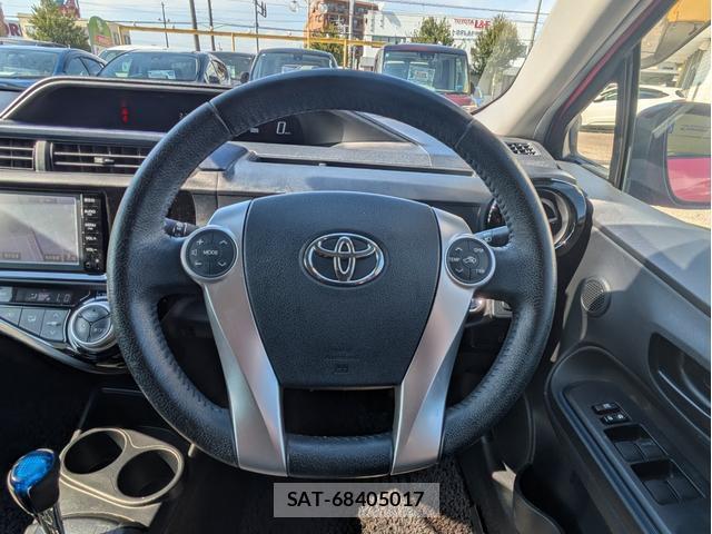 Toyota AQUA 2015-08 8652433-17