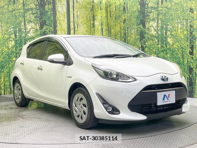 Toyota AQUA 2018-06 8652475-15