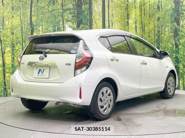 Toyota AQUA 2018-06 8652475-16