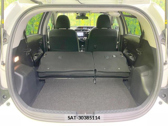Toyota AQUA 2018-06 8652475-9