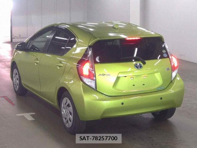 Toyota AQUA 2016-02 8551499-1