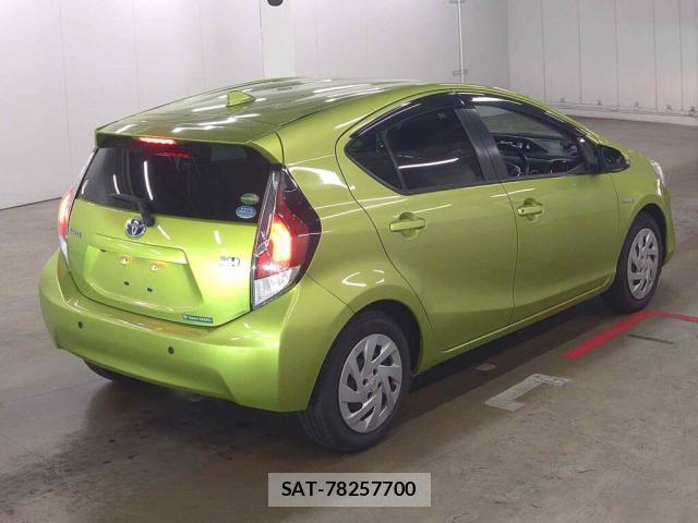 Toyota AQUA 2016-02 8551499-5