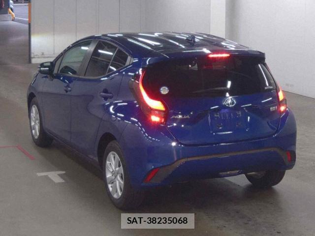 Toyota AQUA 2021-08 8652593-1