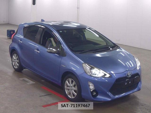Toyota AQUA 2016-03 8652606-3