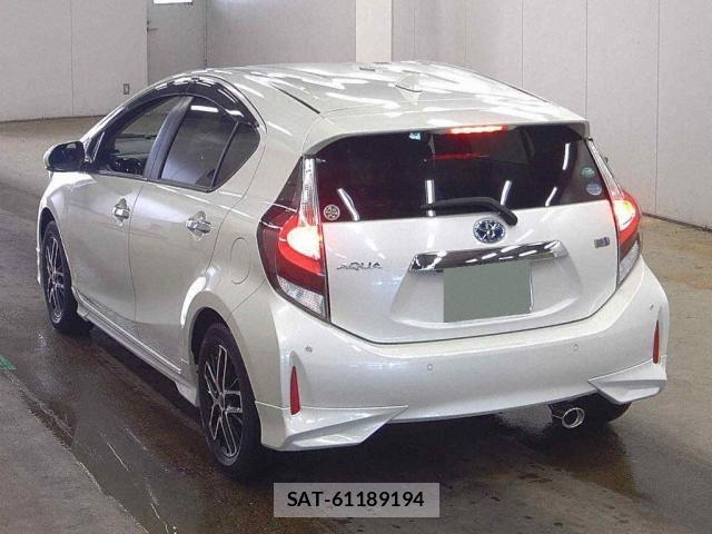Toyota AQUA 2021-01 8652695-1
