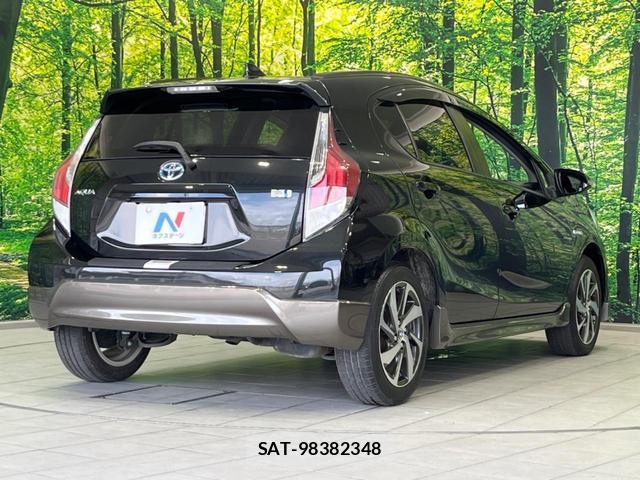 Toyota AQUA 2015-05 8652756-16