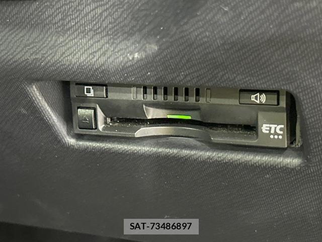 Toyota AQUA 2018-05 8653018-6