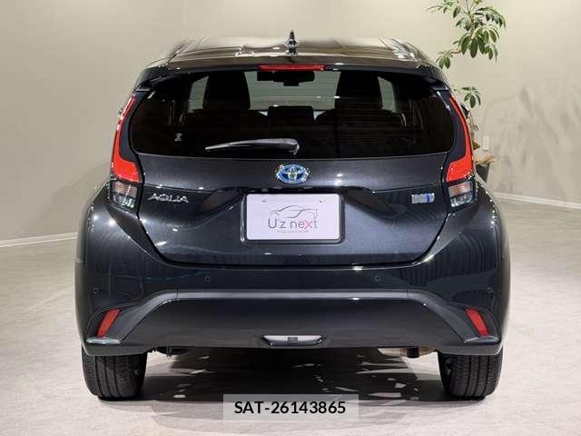 Toyota AQUA 2021-09 8653031-1