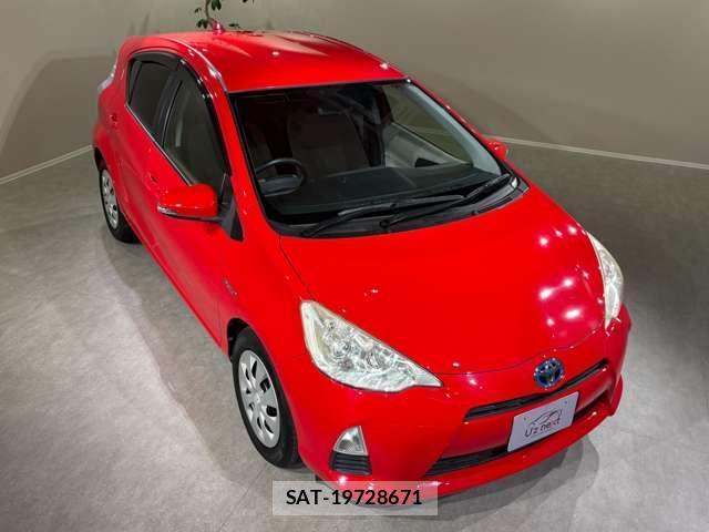 Toyota AQUA 2013-05 8653033-11